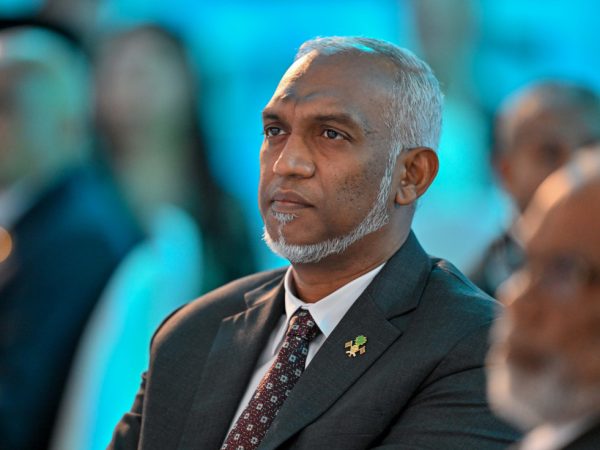 މެޑަމް ސާޖިދާ ޖަލްސާއެއްގައި | ފޮޓޯ: ރައީސް އޮފީސް