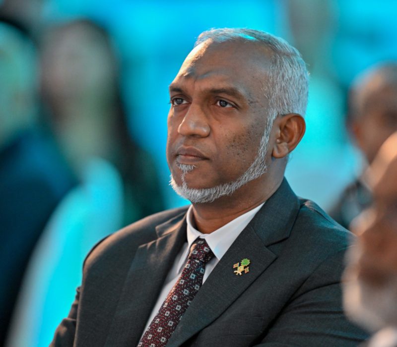 މެޑަމް ސާޖިދާ ޖަލްސާއެއްގައި | ފޮޓޯ: ރައީސް އޮފީސް